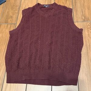 Roundtree & Yorke V-Neck Maroon Sweater Vest